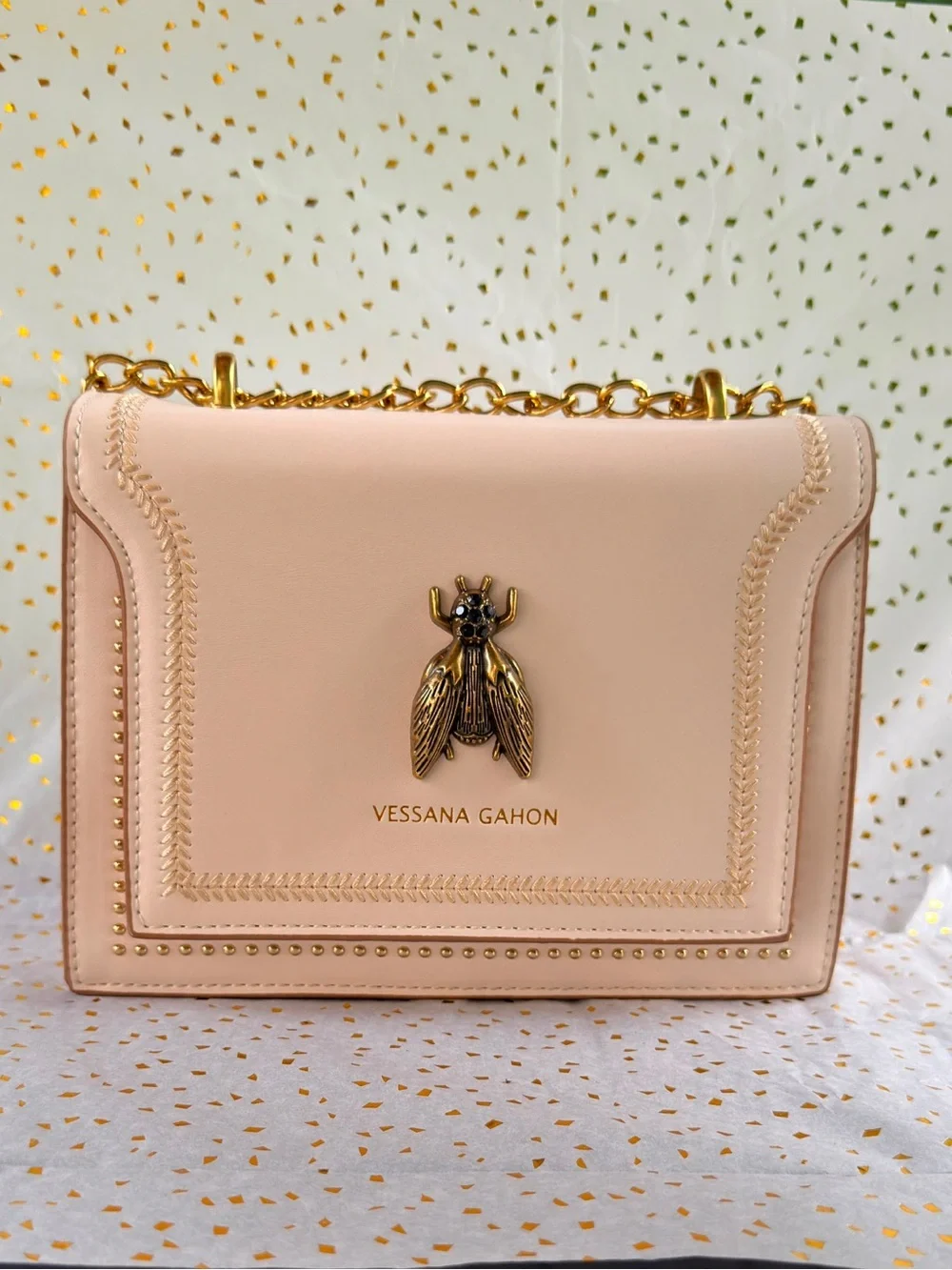 Vessana Gahon Cream Leather Top-Handle Shoulder Bag with Gold Chain